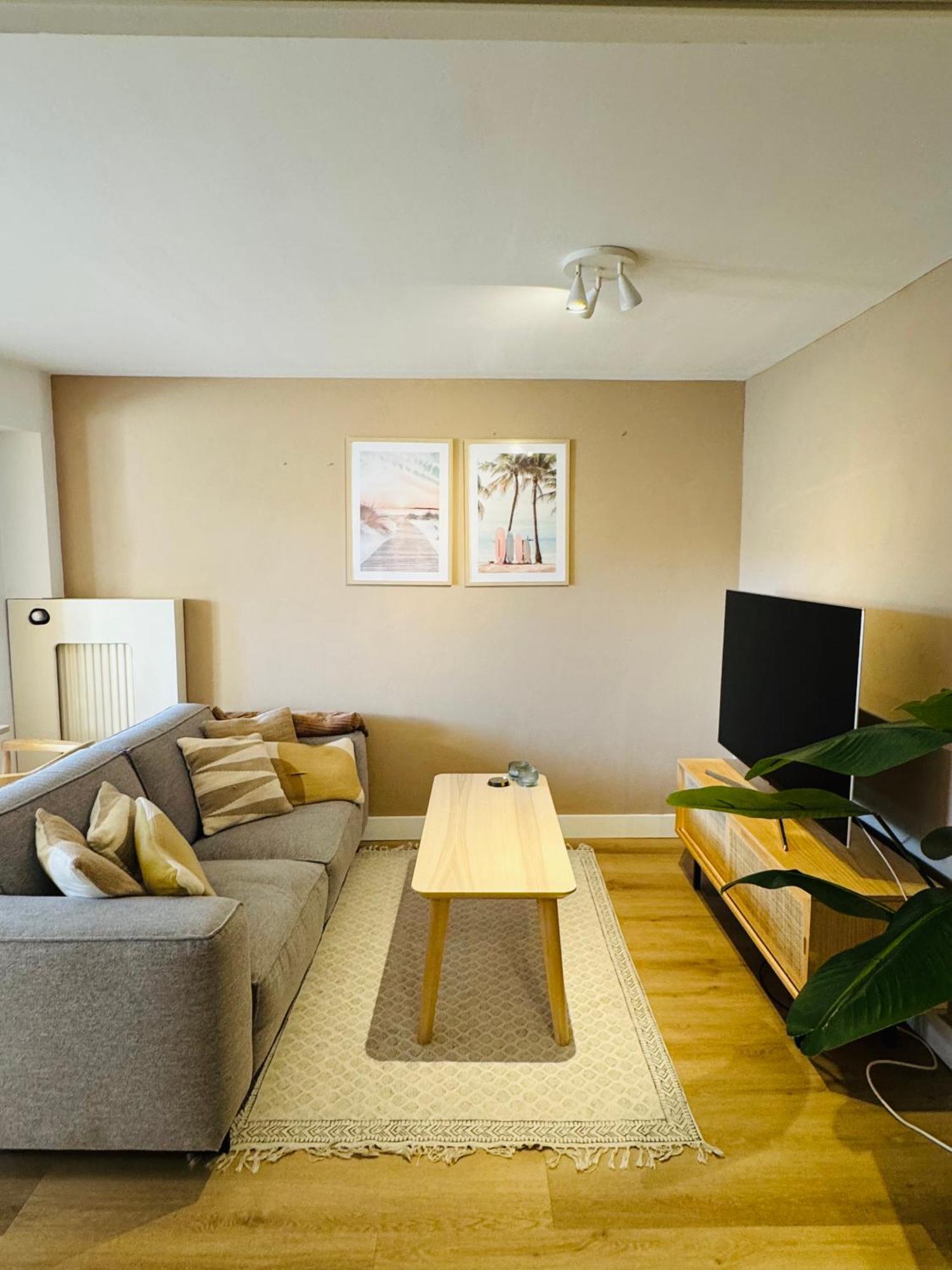 Appartement Hello Noordwijk - Souterrain Hoogwakersbosstraat 6 Extérieur photo